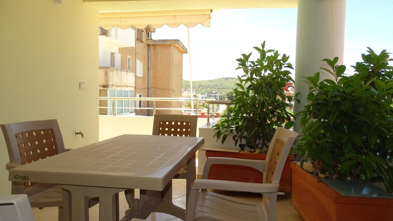 Cozy Central Apartment Ksamil Exterior foto