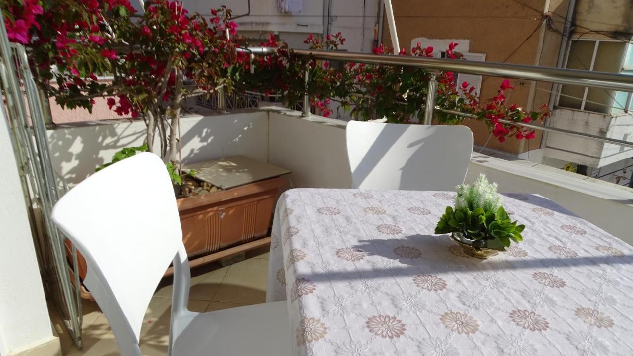 Cozy Central Apartment Ksamil Exterior foto
