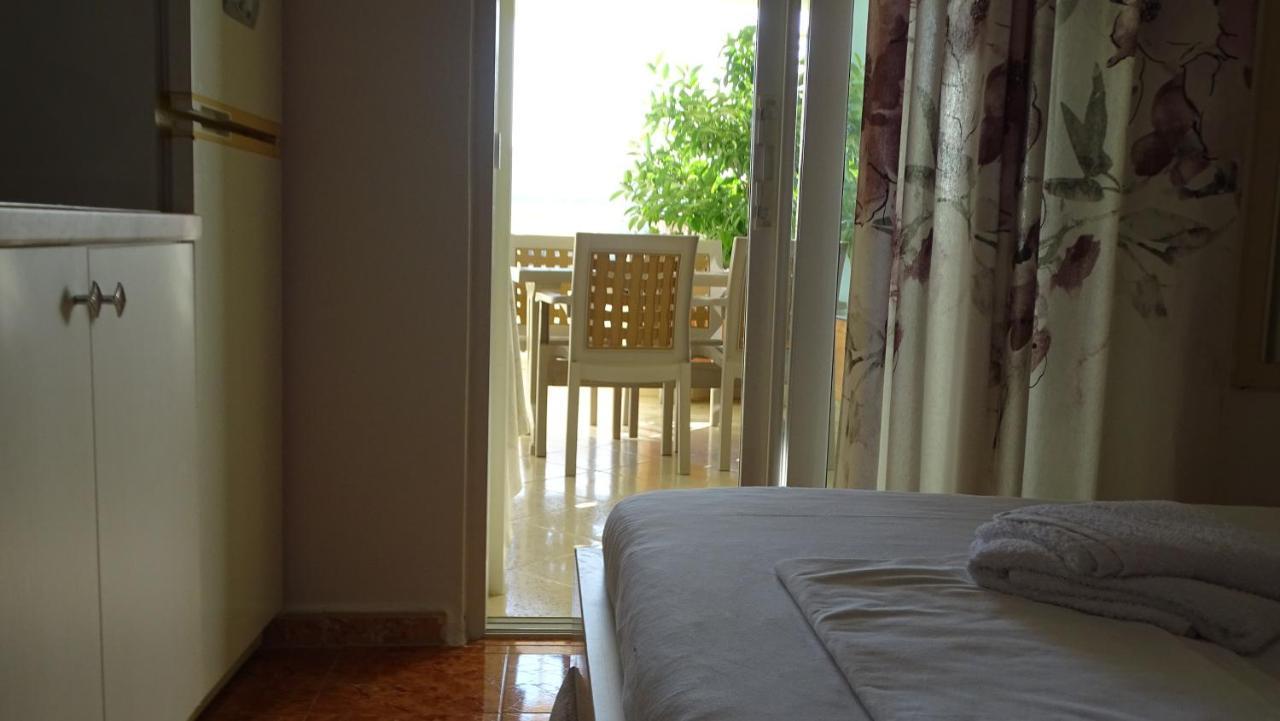 Cozy Central Apartment Ksamil Exterior foto